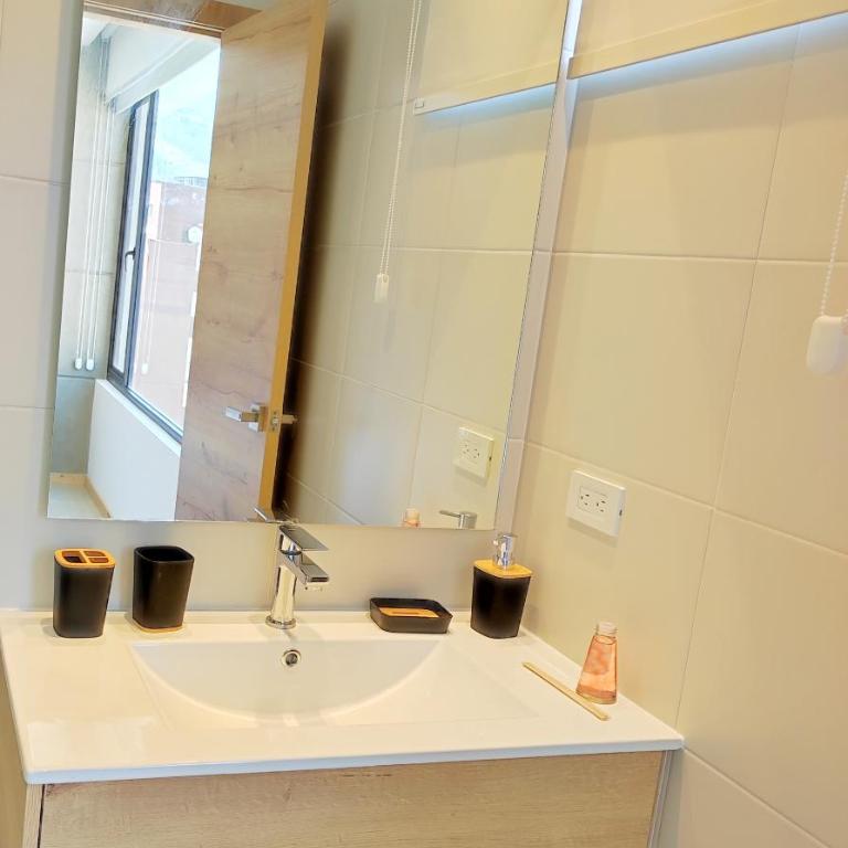 Charming Studio Quito Carolina Coliving Ecuador - One-Bedroom Apartment - 28