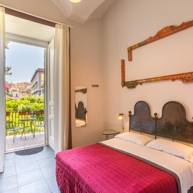 The Bellini House by House In Naples - Camera Matrimoniale con Balcone e Vista Giardino - 4