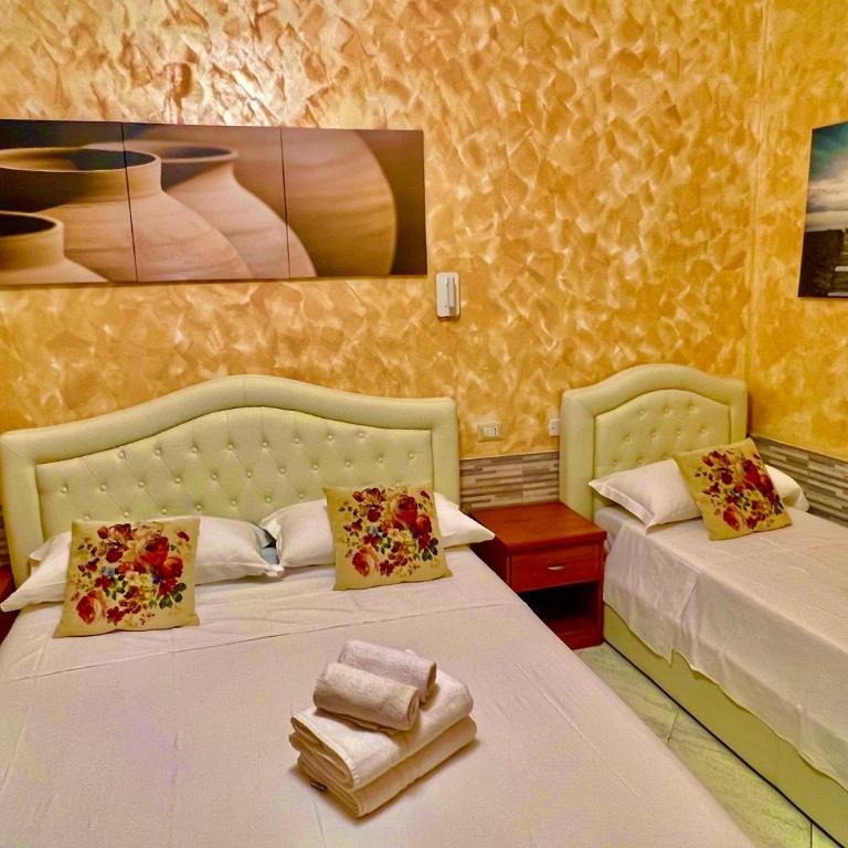 Relax On 2 - Guesthouse - Camera Tripla con Bagno Privato - 8