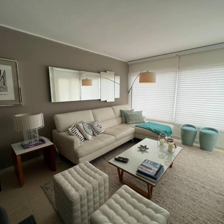 Edificio Simón Bolívar, con cochera. - Apartamento de 2 dormitorios - 4