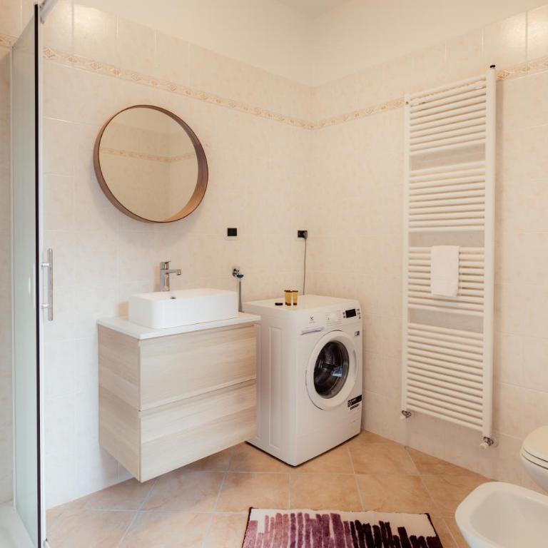 Porta Torre Como Apartment - By Relais Di Giada - Two-Bedroom Apartment - 11