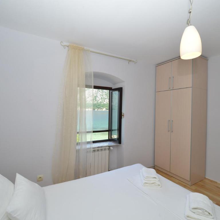 Apartments Saxo - Two-Bedroom Apartment with Sea View - 1