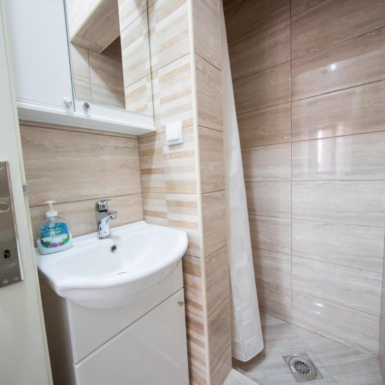 Apartments Pavićević - Studio (2 Adults) - 11