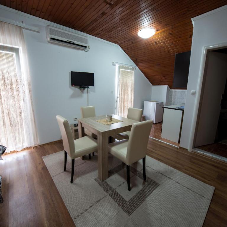 Apartments Pavićević - Studio with Terrace and Sea View - 2