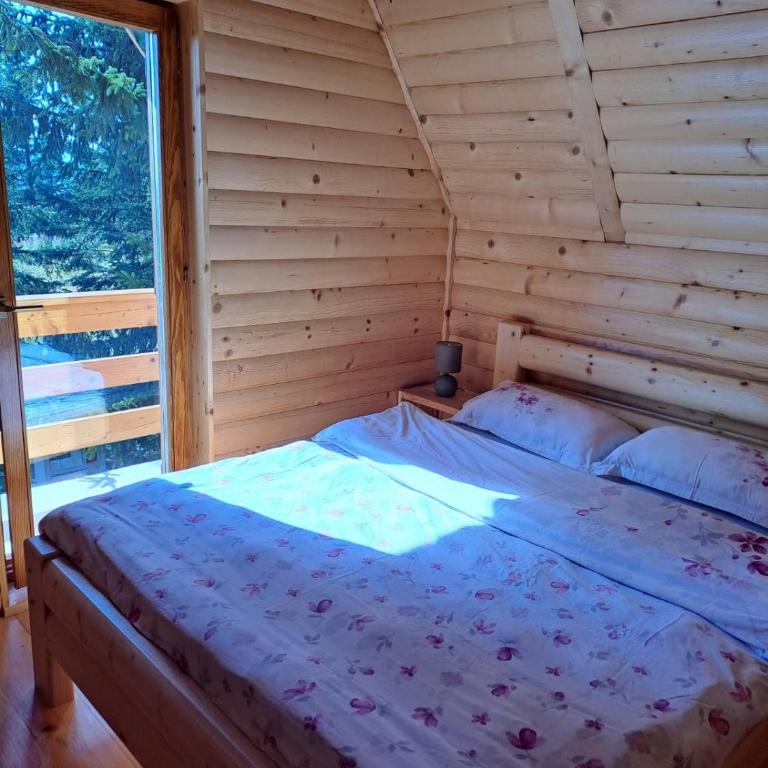 Planinska kuća - Three-Bedroom House - 10