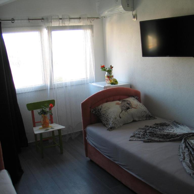 Guest House Dena - Family Room with Balcony and Sea View (2 Adults + 2 Children) - 26
