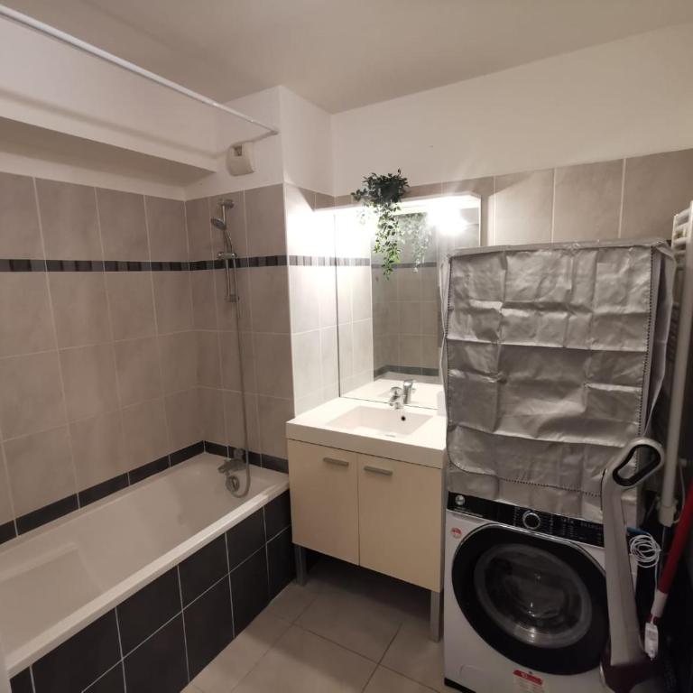 Magnifique T3 pour 8 personnes à Montpellier, WIFI, PARKING - Apartment mit 2 Schlafzimmern - 6