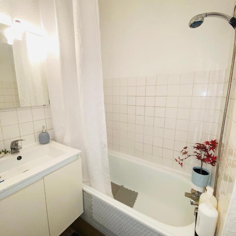 Superbe Studio bien équipé Centre Bordeaux - Appartement 1 Chambre - 9