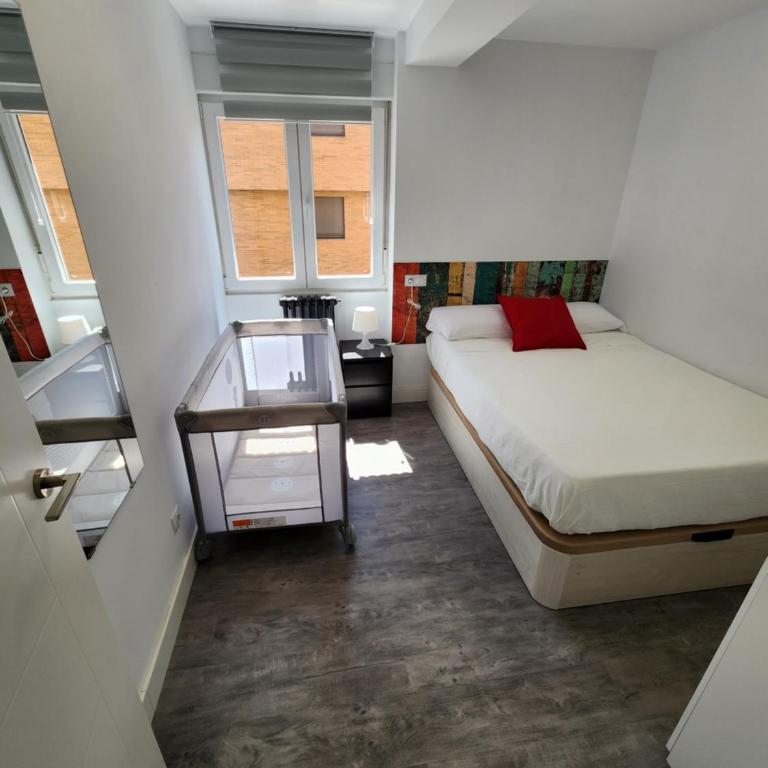 Piso centrico, Cerca de los hospitales y centro. - Apartamento de 3 dormitorios - 4
