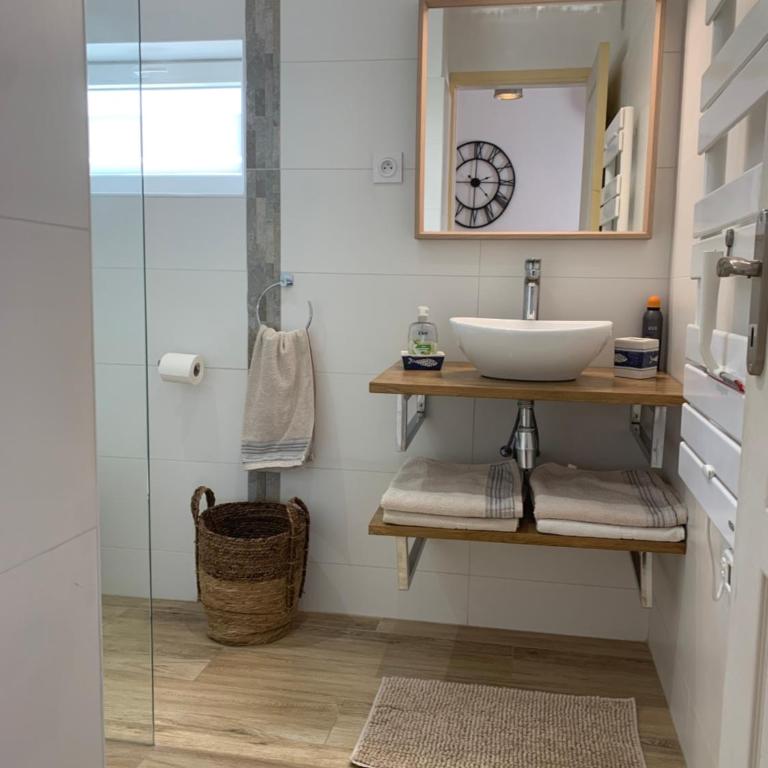 Studio indépendant, front de mer et plage à 200m - Maison 1 Chambre - 11