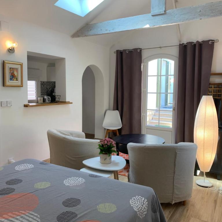 Studio indépendant, front de mer et plage à 200m - Maison 1 Chambre - 5