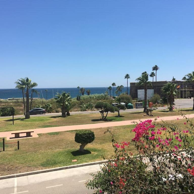 Palm Beach Apartment in La Duquesa - Apartamento de 2 dormitorios - 1