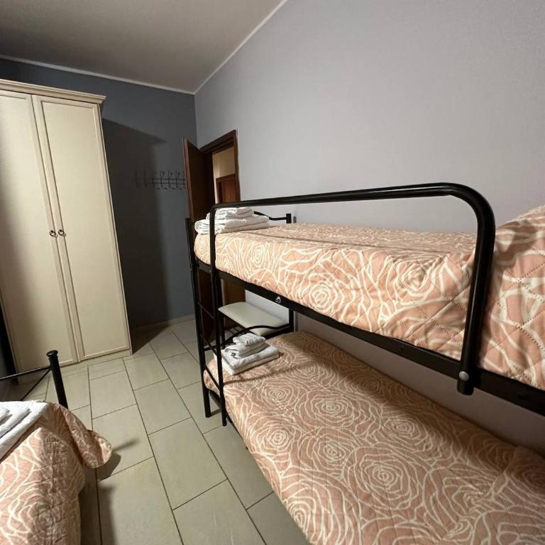 B&B Emmanuel - Camera Quadrupla Standard - 7