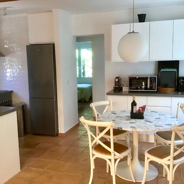 Villa con piscina, 2 terrazas privadas, WIFI, BBQ - Casa de 4 dormitorios - 4