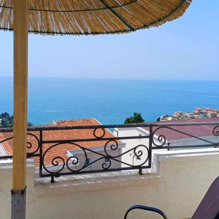 Apartments Montenegro Hills Ulcinj - Porodična Soba sa Balkonom - 5
