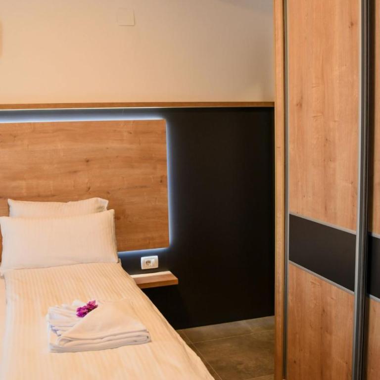 Apartments Montenegro Hills Ulcinj - Deluks Apartman - 10