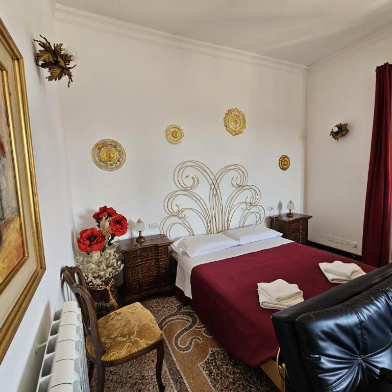 ANTICHE MEMORIE-ELEGANZA E CONFORT-Palazzo Gropallo, Genova Brignole - Appartamento con 3 Camere da Letto - 40