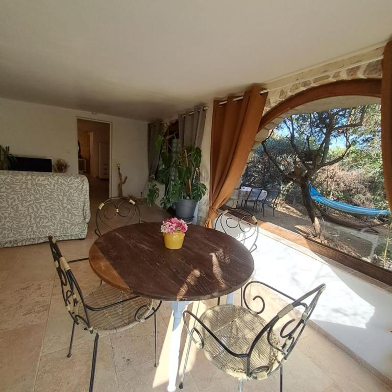 Bas de villa au chant des cigales - Appartement 1 Chambre - 2