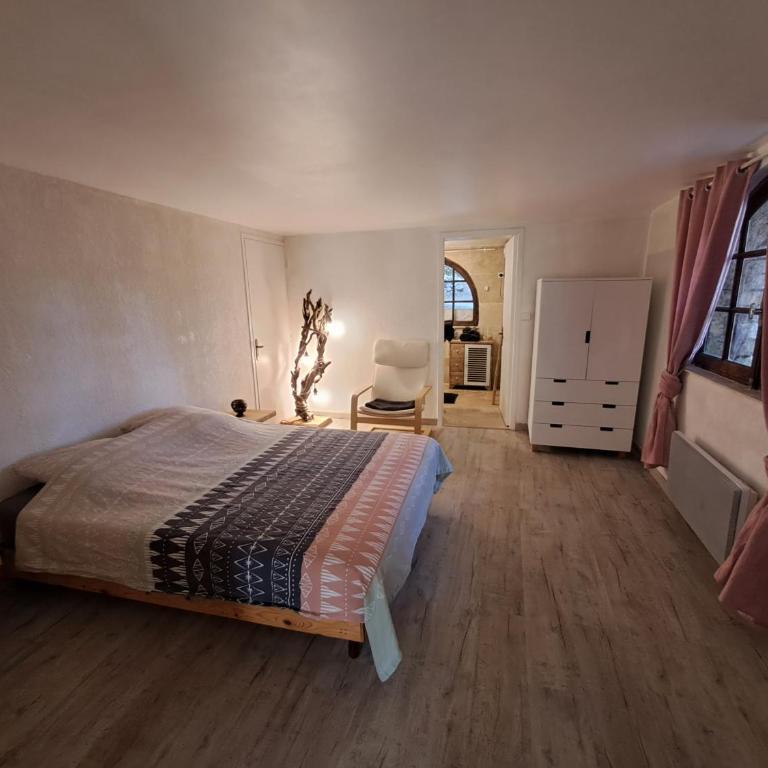 Bas de villa au chant des cigales - Appartement 1 Chambre - 9
