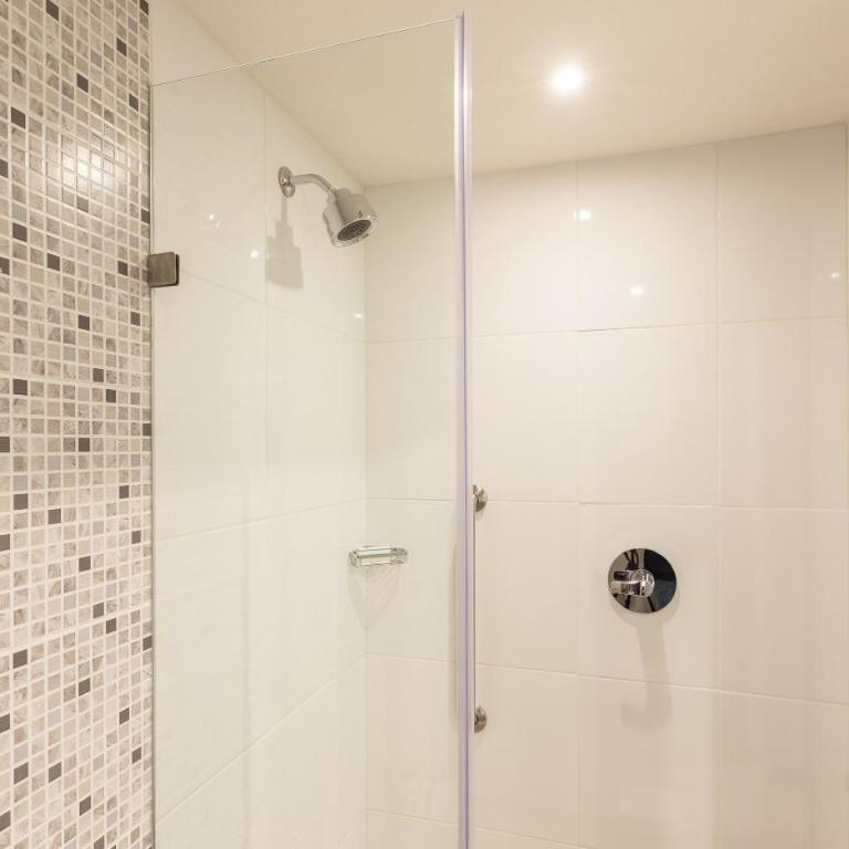 Hampton Inn By Hilton Tijuana - Double Room with Two Double Beds - Non-Smoking - 7