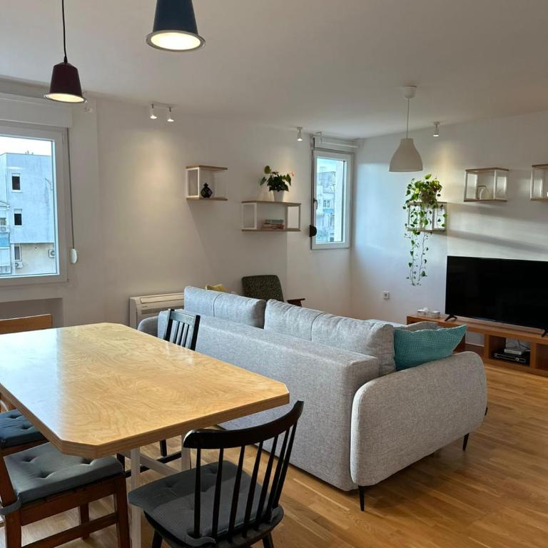 City Oasis - two bedroom apartment in Blok 5 - Two-Bedroom Apartment - 17