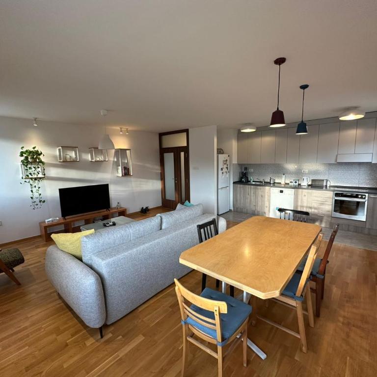City Oasis - two bedroom apartment in Blok 5 - Two-Bedroom Apartment - 1