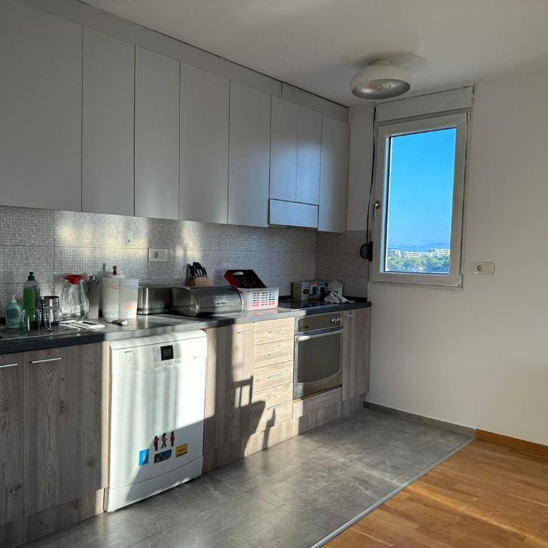 City Oasis - two bedroom apartment in Blok 5 - Two-Bedroom Apartment - 18