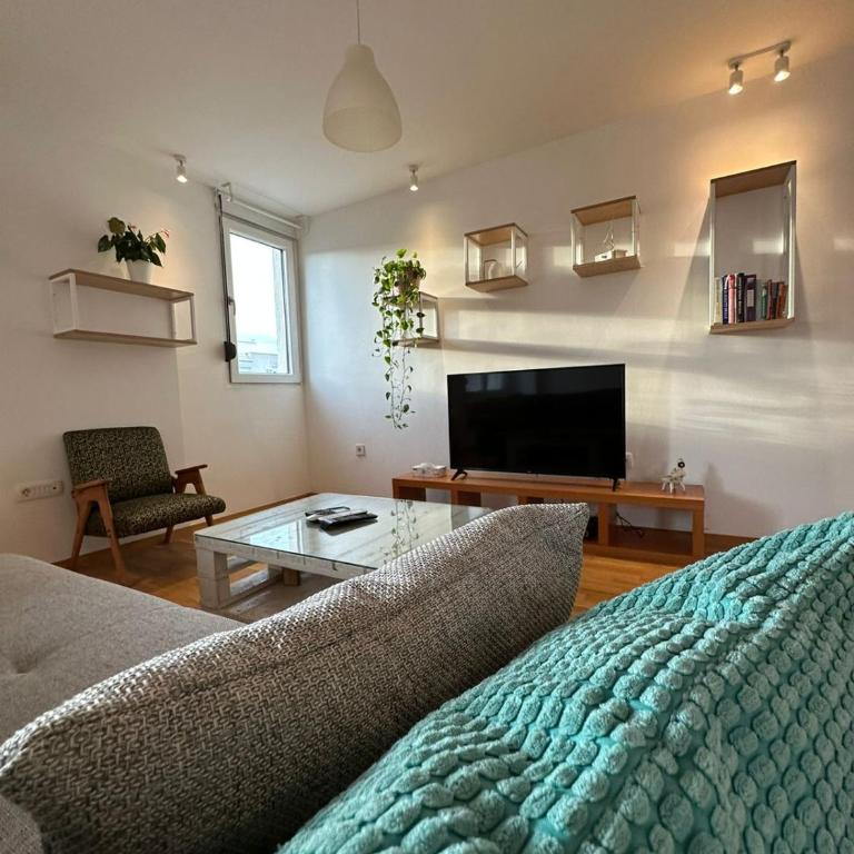 City Oasis - two bedroom apartment in Blok 5 - Two-Bedroom Apartment - 9