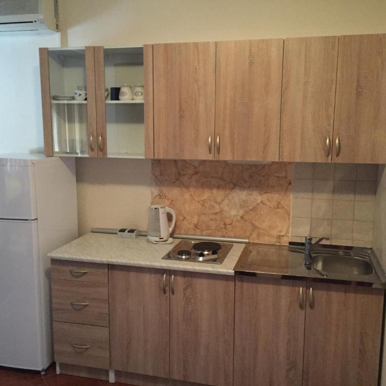 Apartments Tati - Apartman sa 3 Spavaće Sobe i Balkonom - 2