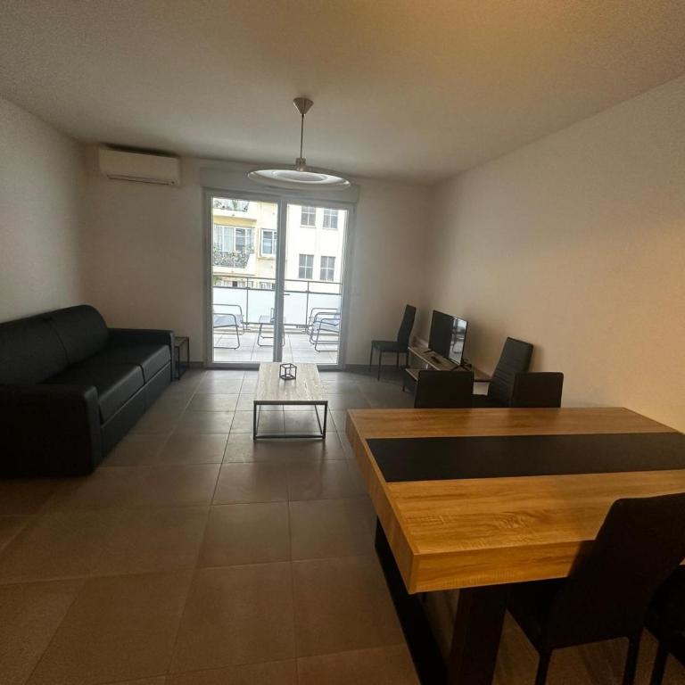 Superbe Appartement terrasse 2P à 5 min à pied du vieux Nice, du port et du Tram - Appartement 1 Chambre - 3