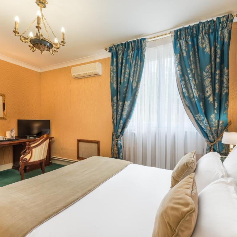 Grand Hôtel Des Templiers - Chambre Double Standard - 17