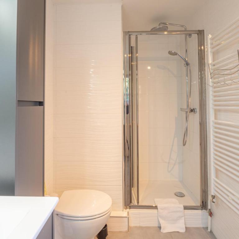 Alpe d'Huez Houses - Chez Val - Magnifique 62m2 pour 6 avec vue montagne splendide - Les Chances - Appartamento con 2 Camere da Letto - 22
