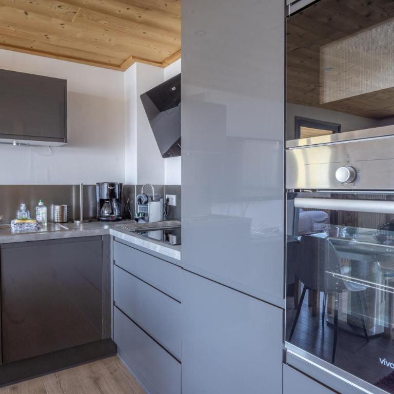 Alpe d'Huez Houses - Chez Val - Magnifique 62m2 pour 6 avec vue montagne splendide - Les Chances - Appartamento con 2 Camere da Letto - 8