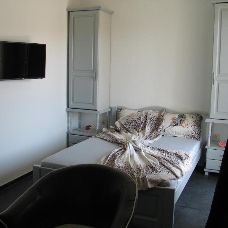 Guest House Dena - Studio with Sea View - 38