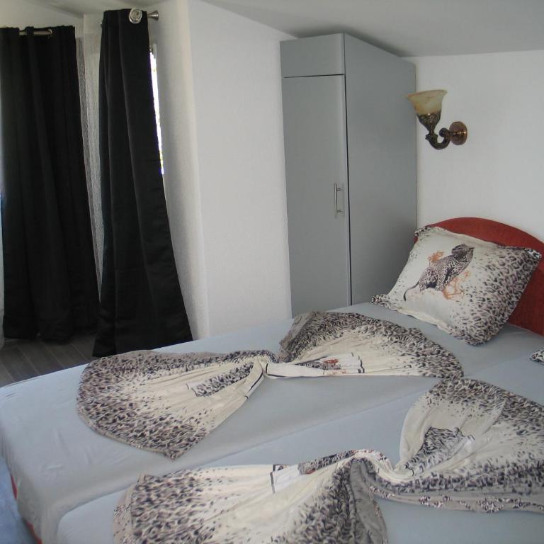 Guest House Dena - Family Room with Balcony and Sea View (2 Adults + 2 Children) - 21