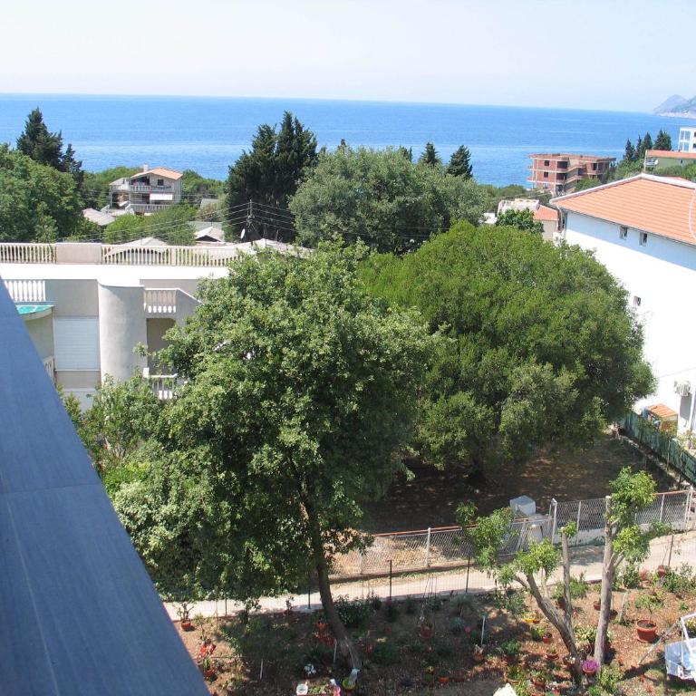 Guest House Dena - Studio with Balcony - 35