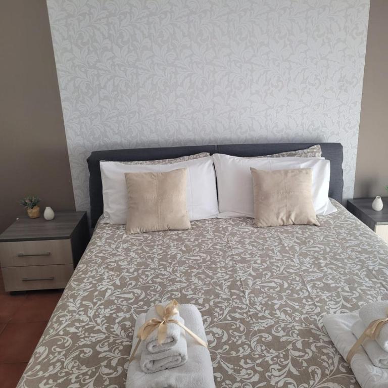 Dante091 - Standard Double Room with Shared Bathroom - 20