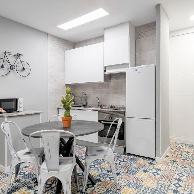 Cerca Santiago Bernabéu - Apartamento TORRE PICASSO - Apartamento de 2 dormitorios - 6