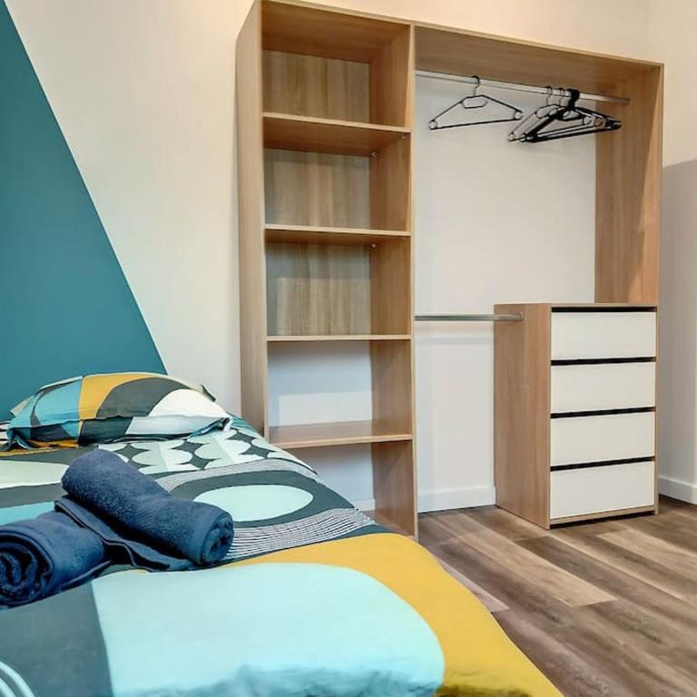 Maison proche centre ville clim jardin wifi 8 personnes - Maison 4 Chambres - 12