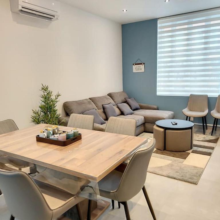 Maison proche centre ville clim jardin wifi 8 personnes - Maison 4 Chambres - 13