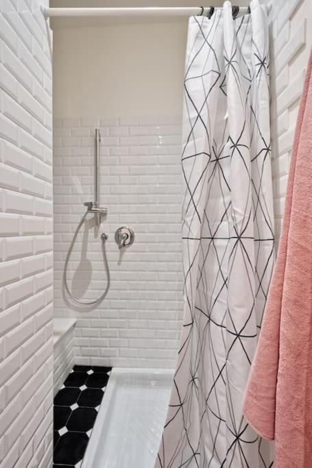 CASA AGNESE 5 min from MOLE ANTONELIANA - Appartamento con 2 Camere da Letto - 2
