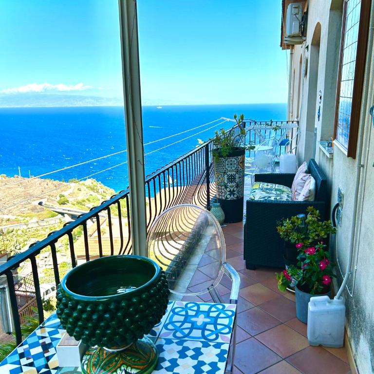 sun sky sea suite - Camera Tripla Superior con Vista Mare - 1