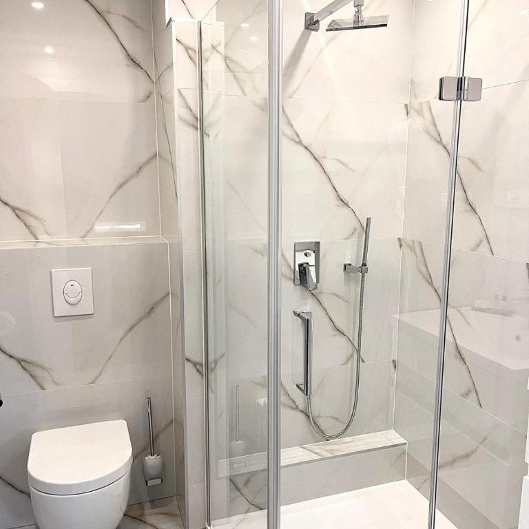 Lux City Apartments & Rooms - Superior Dvokrevetna Soba sa Bračnim Krevetom - 5