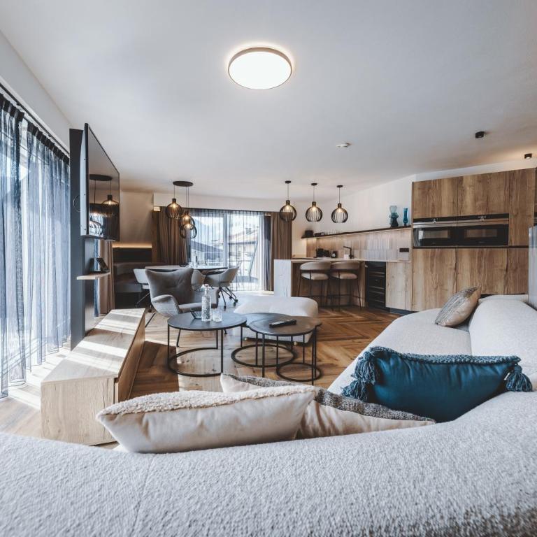 The Gast House Zell am See - Suite mit 4 Schlafzimmern und Sauna - 2