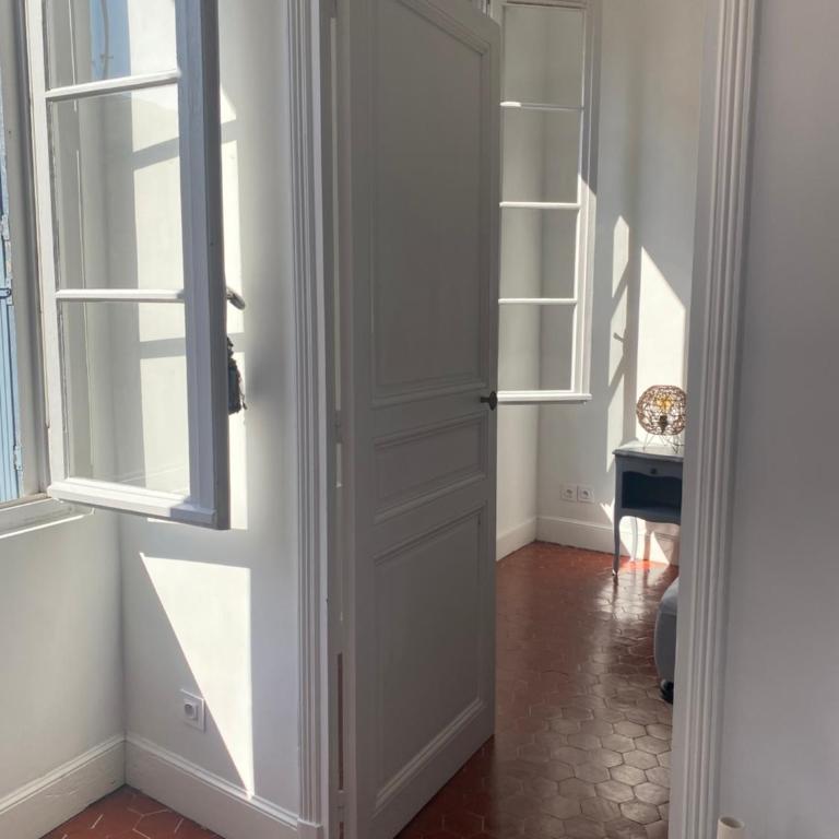 Maison d’hôtes Le 1853 - Chambre Quadruple avec Salle de Bains Privative - 8