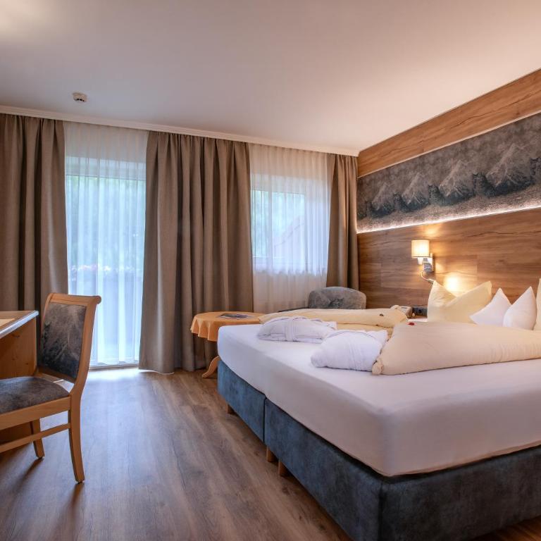 Hotel Glockenstuhl - Comfort Doppelzimmer mit Balkon - 2