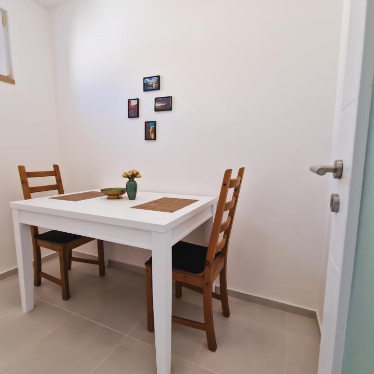 Apartment Ventura - Two-Bedroom Apartment - 10