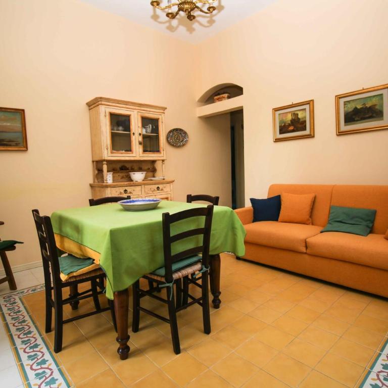 Il Gelsomino - Two-Bedroom House - 11