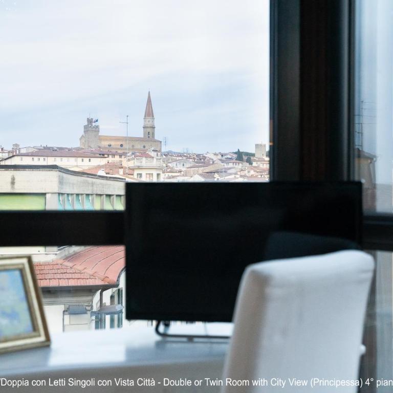 B&B 52cento - Camera Matrimoniale/Doppia con Letti Singoli con Vista Città - 9