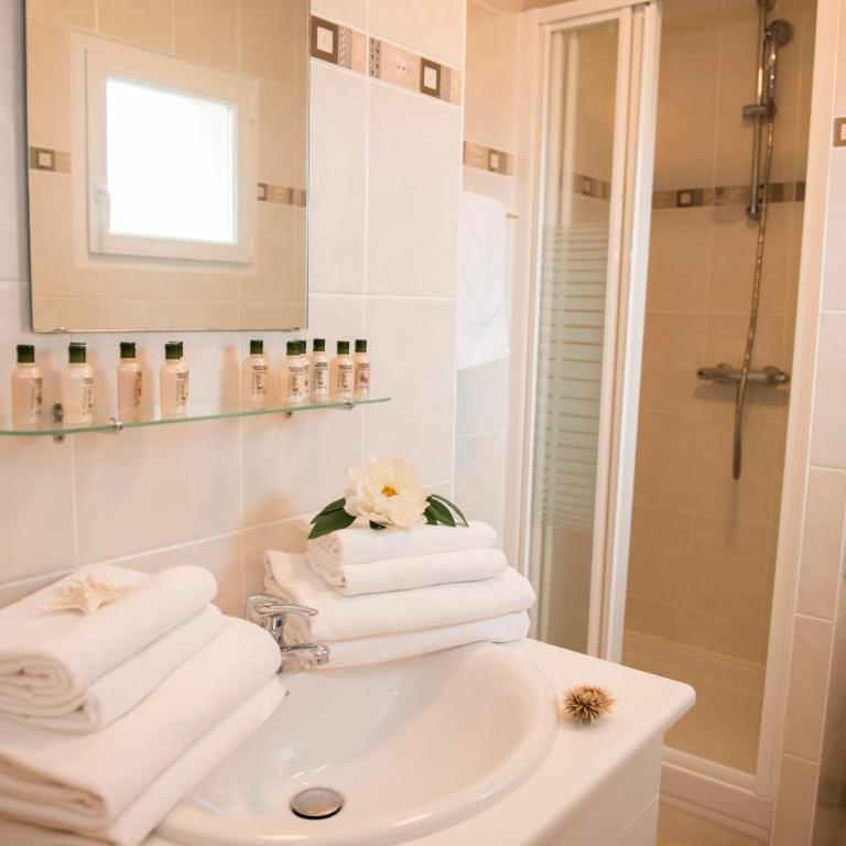 Oasis Les Jardins des Sables d'Olonne - Four-Bedroom Villa with Private Pool - 2